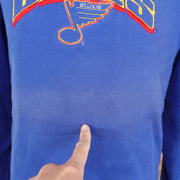 VINTAGE ST LOUIS BLUES THE GAME EMBROIDERED CREW NECK SWEATSHIRT SZ L 90s - Picture 3 of 9